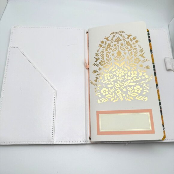 Crate Paper Floral Journal Cover With 2 Inserts Tassel Closure - Picture 9 of 16